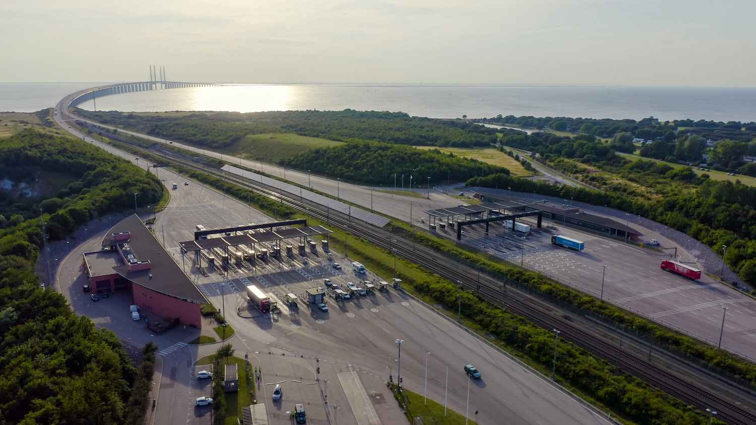 oresund-toll-station.jpg